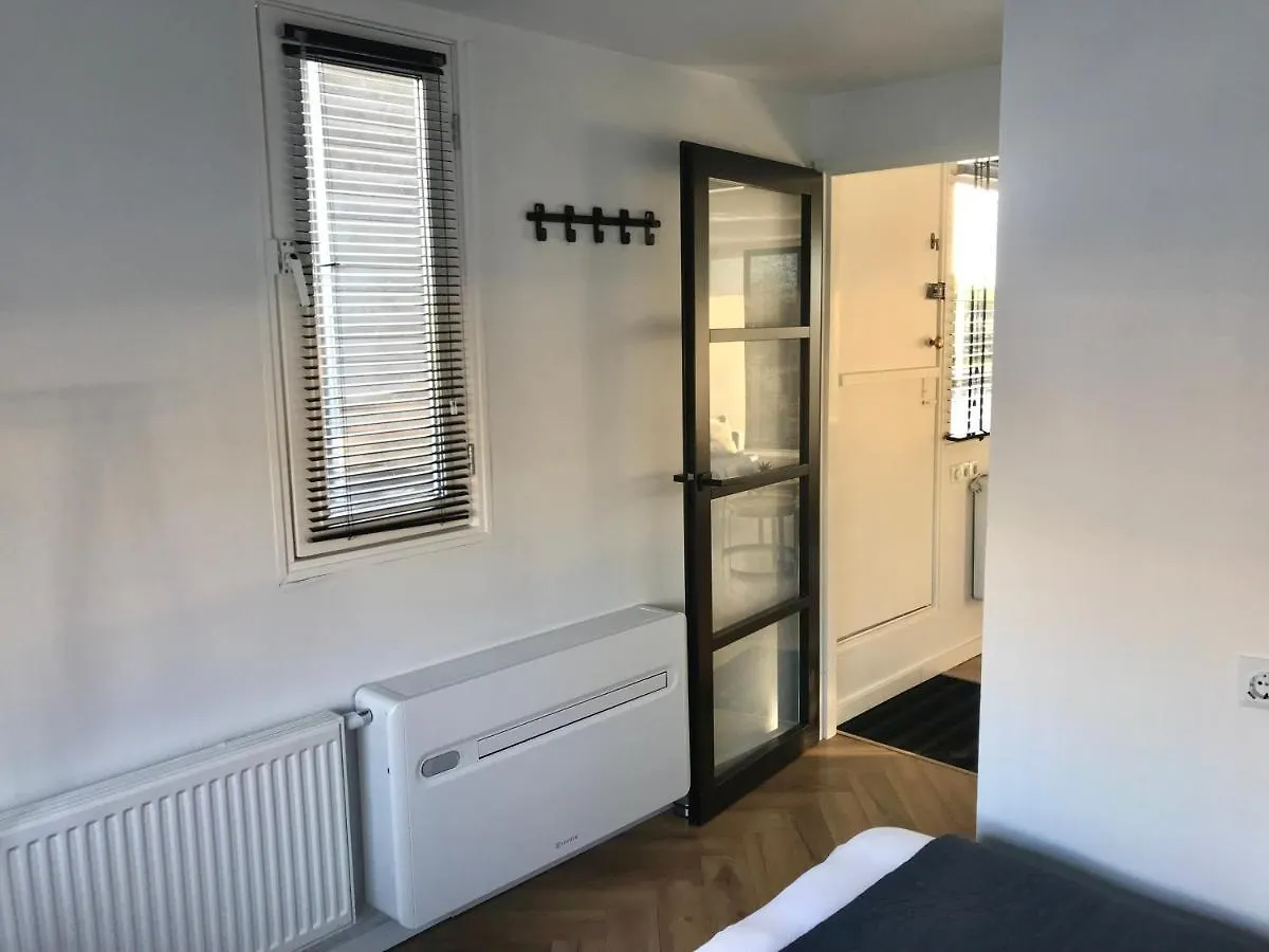 Quiet Waterloft Near Amsterdam And Schiphol Ws11 Hotel Aalsmeer Botel